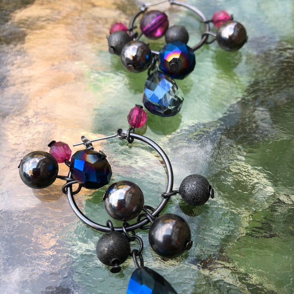 BOBBLES! LB Beaded Necklace Matching Hoop Earrings